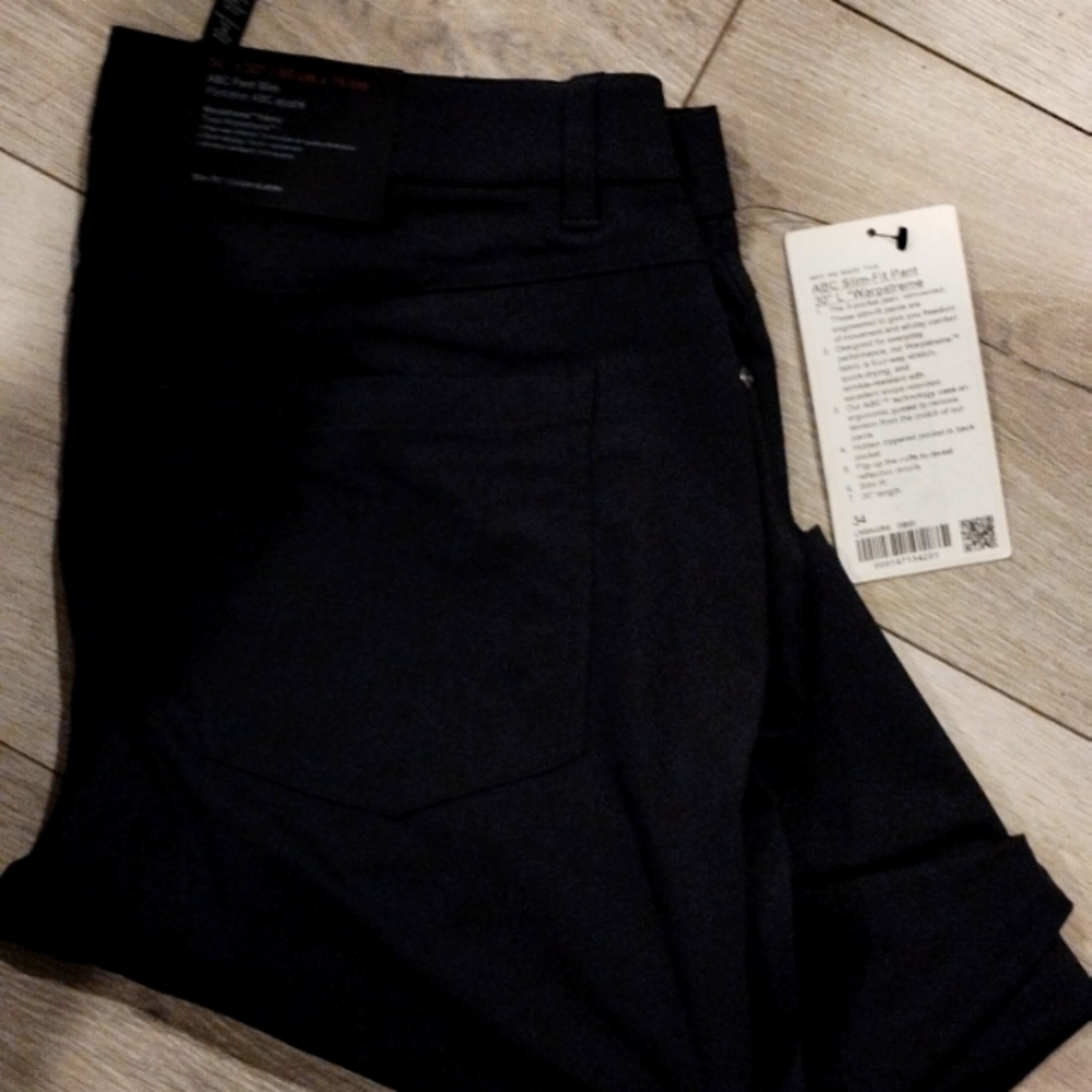 Lululemon size 34